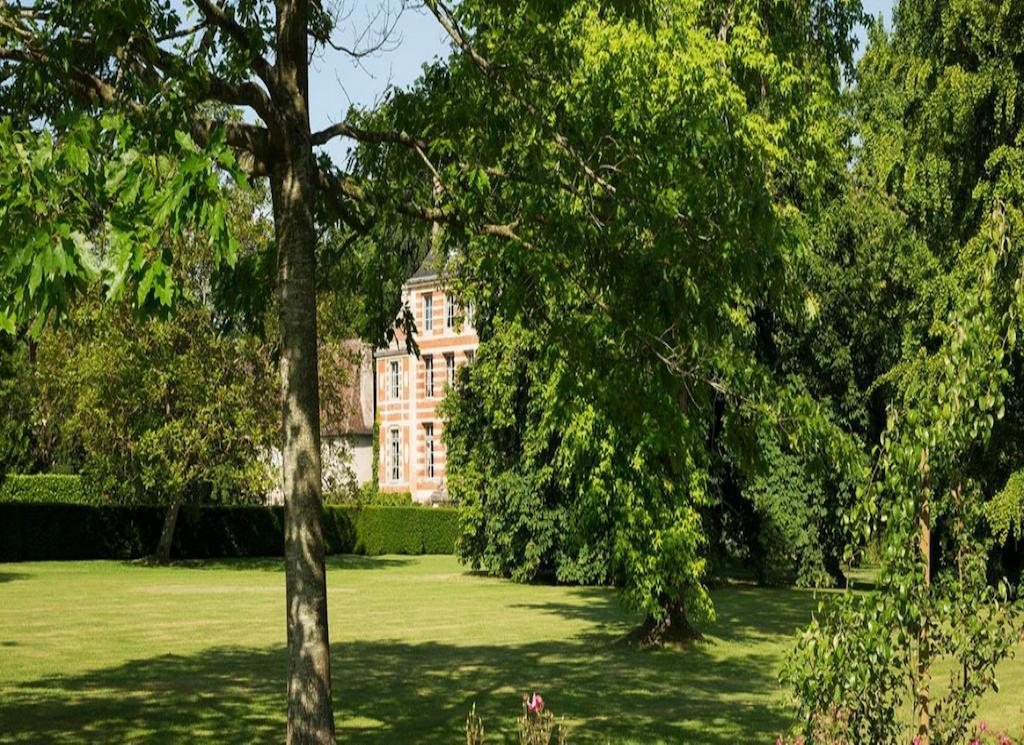 Chateau De Beneauville Panzió Petiville  Kültér fotó